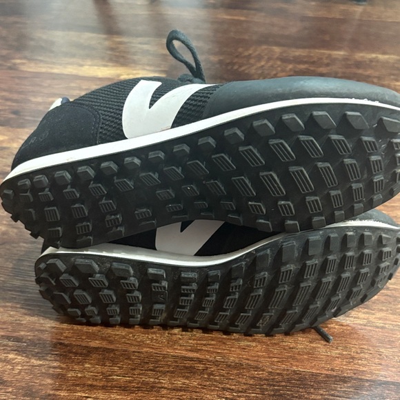 Veja Rio Branco / SDU Black Alveomesh Sneakers White Logo - EUR 39 US 8 - Picture 6 of 6